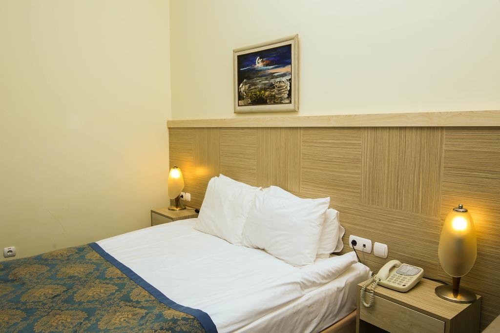 King Hotel Cankaya Анкара Экстерьер фото